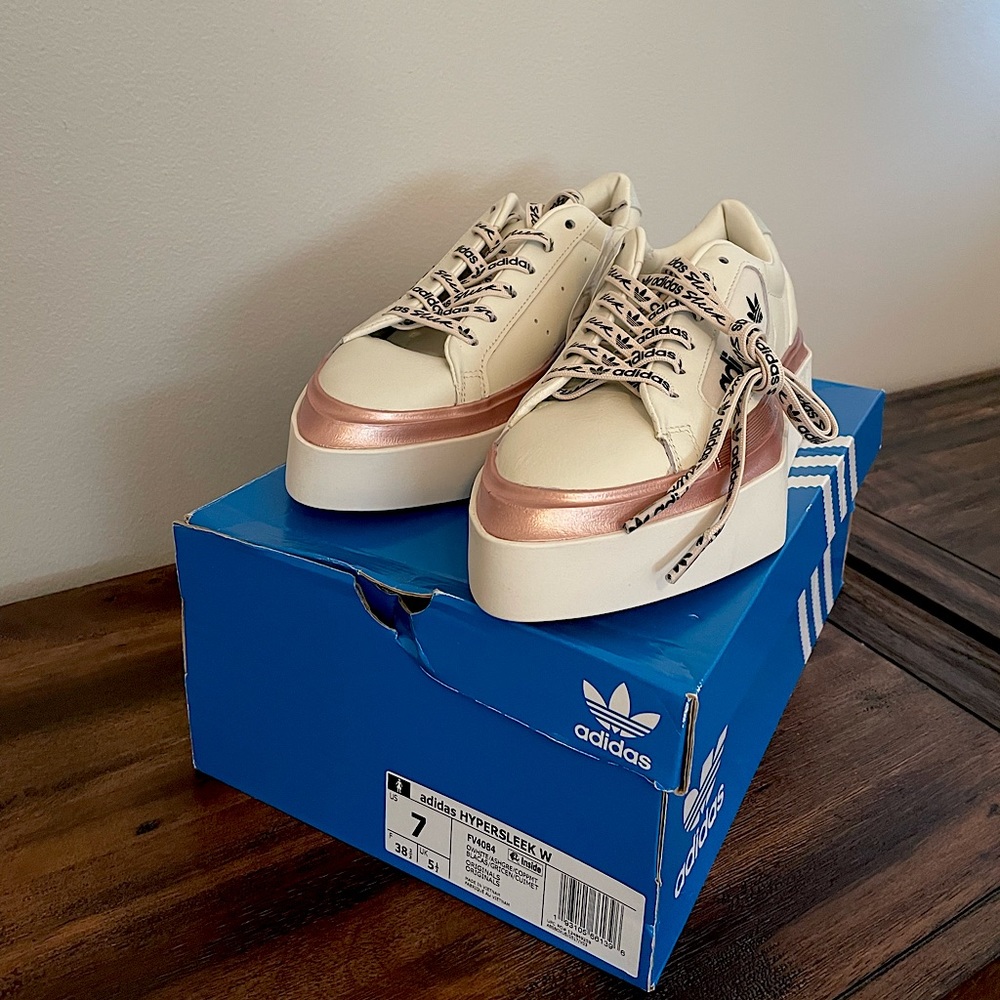 Adidas sleek sneakers